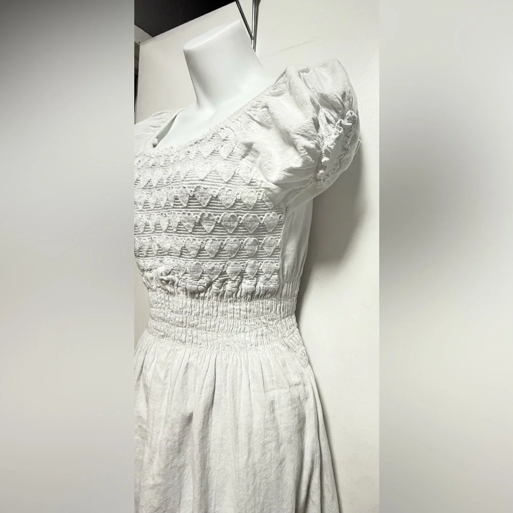 Elegant White Lace Dress size S